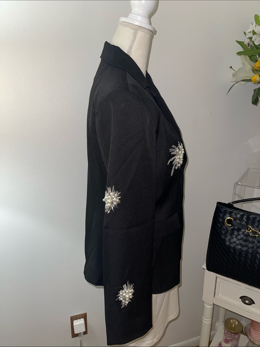 Black with Pearl and Sequined Embellished Women's Blazer - Picture 5 of 9